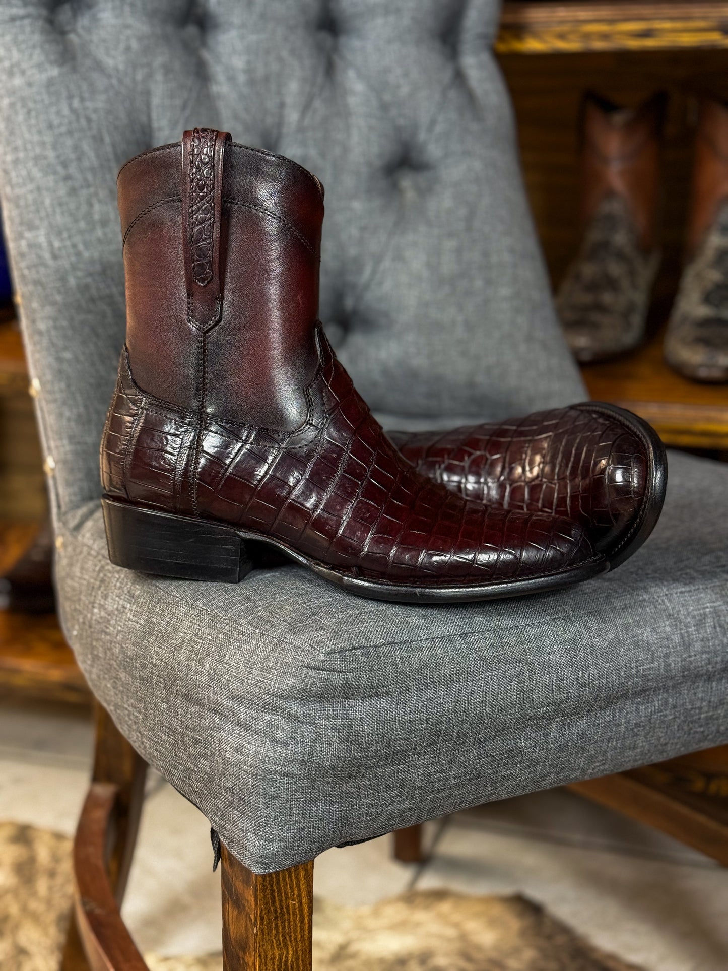 EMMA BLACK CHERRY COCODRILO MORELETI