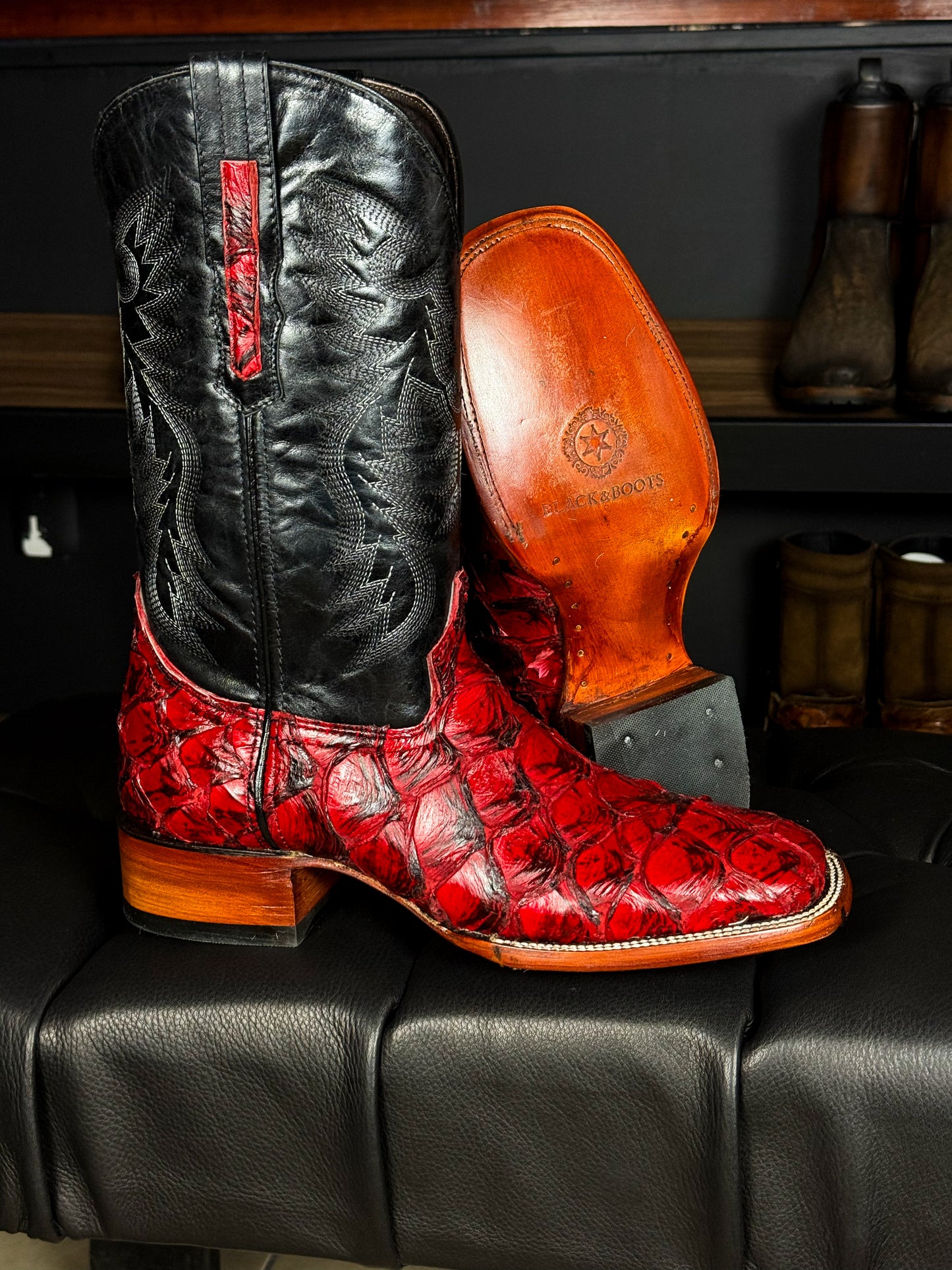 COWBOY RED PIRARUCU BULLDOG
