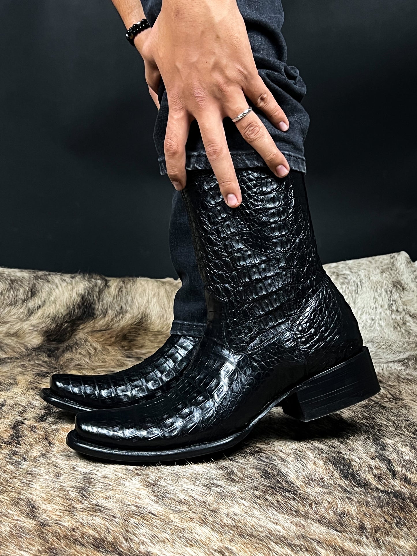 CHRISTIAN BLACK FULL COCODRILO BOOTS DUBAI