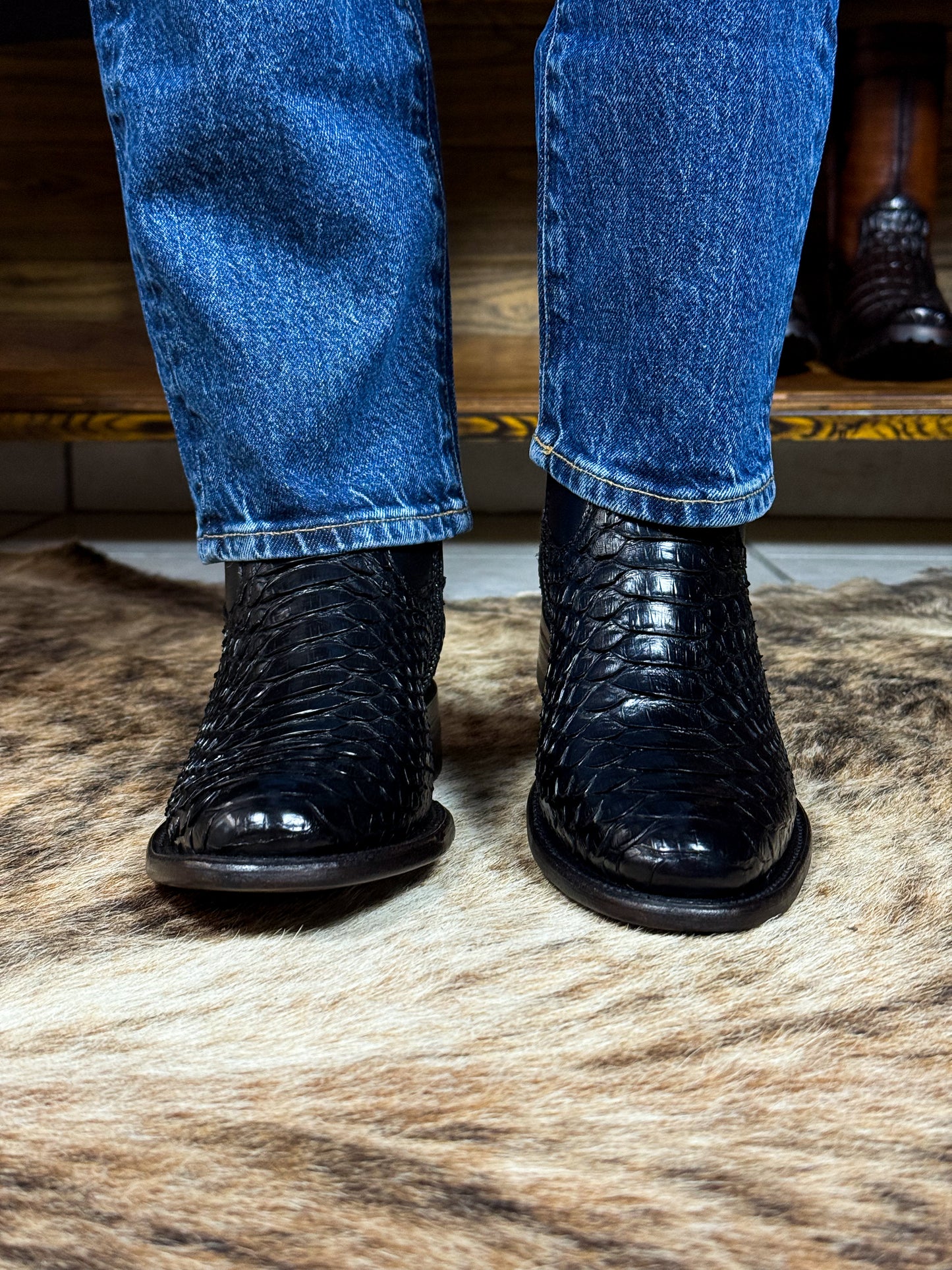 EMMA BLACK PITON BOOTS OVAL