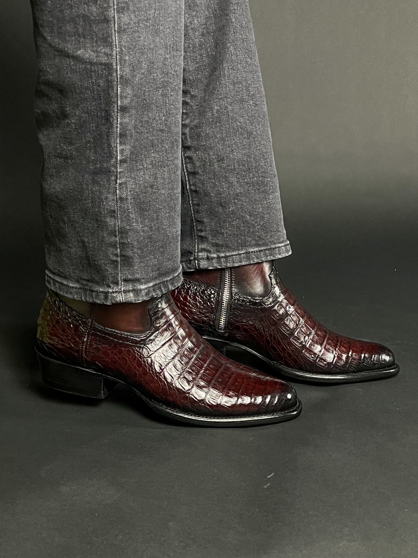 EMMA BLACK CHERRY COCODRILO FUSCUS OVAL