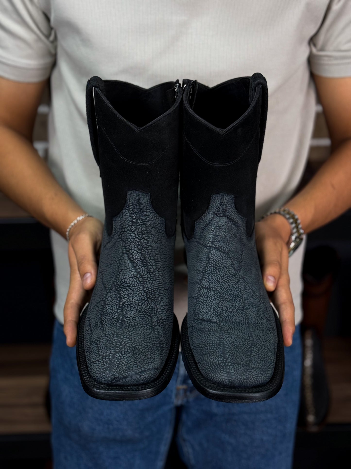 EMMA GREY ELEFANTE BOOTS BULLDOG