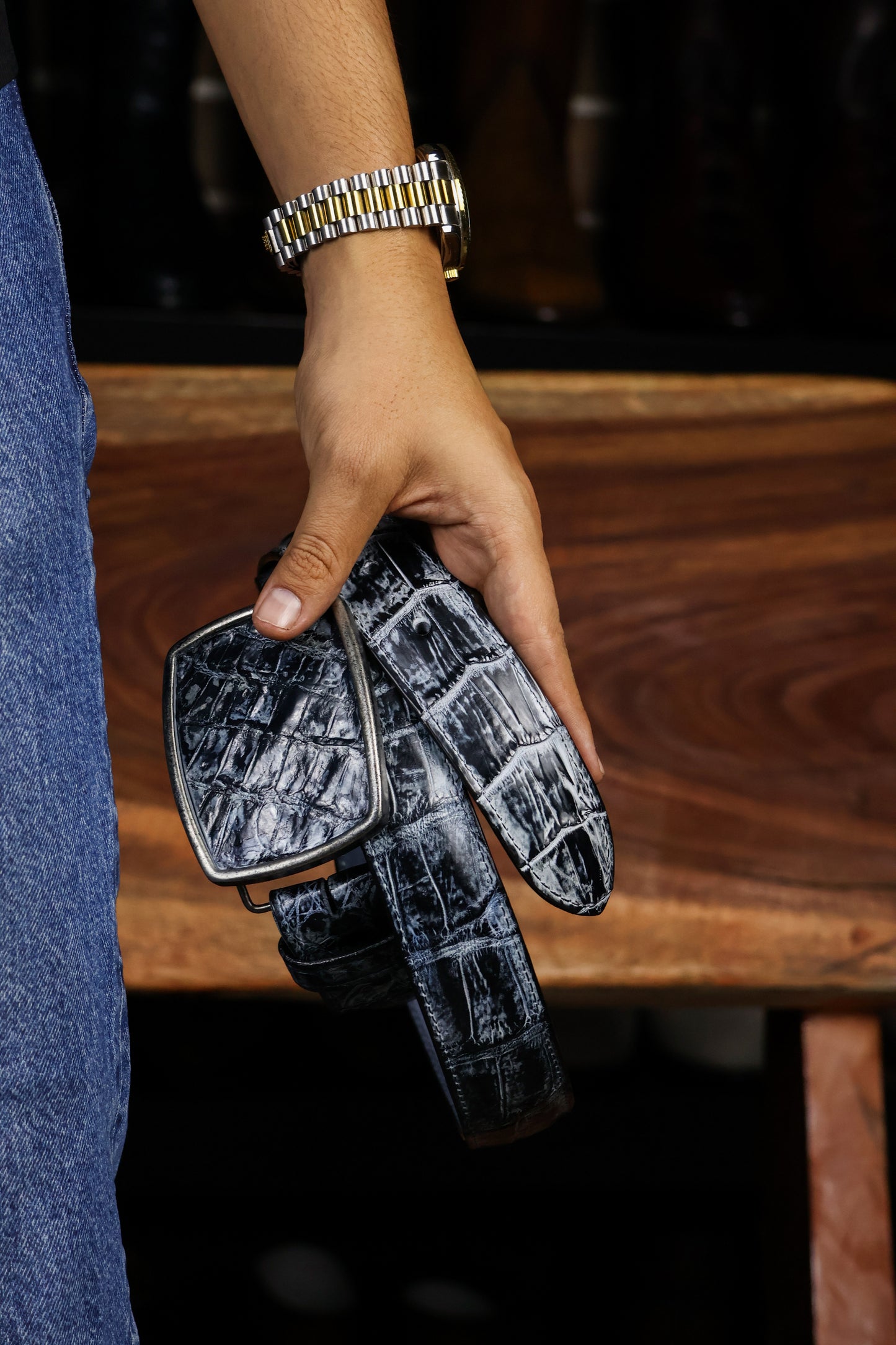 GRAY BLACK CROCODILE BELT SQUARE BUCKLE