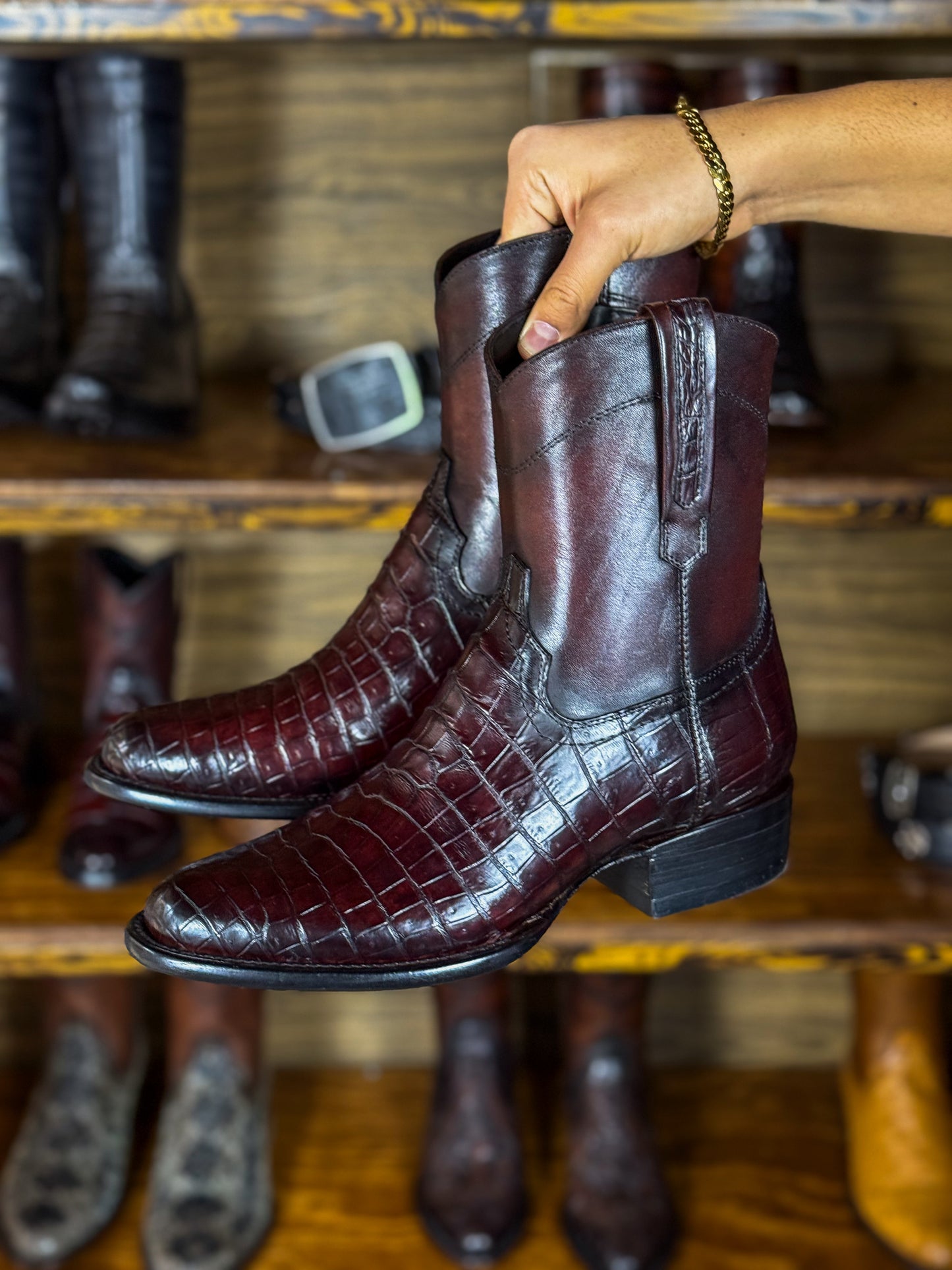 EMMA BLACK CHERRY COCODRILO MORELETI