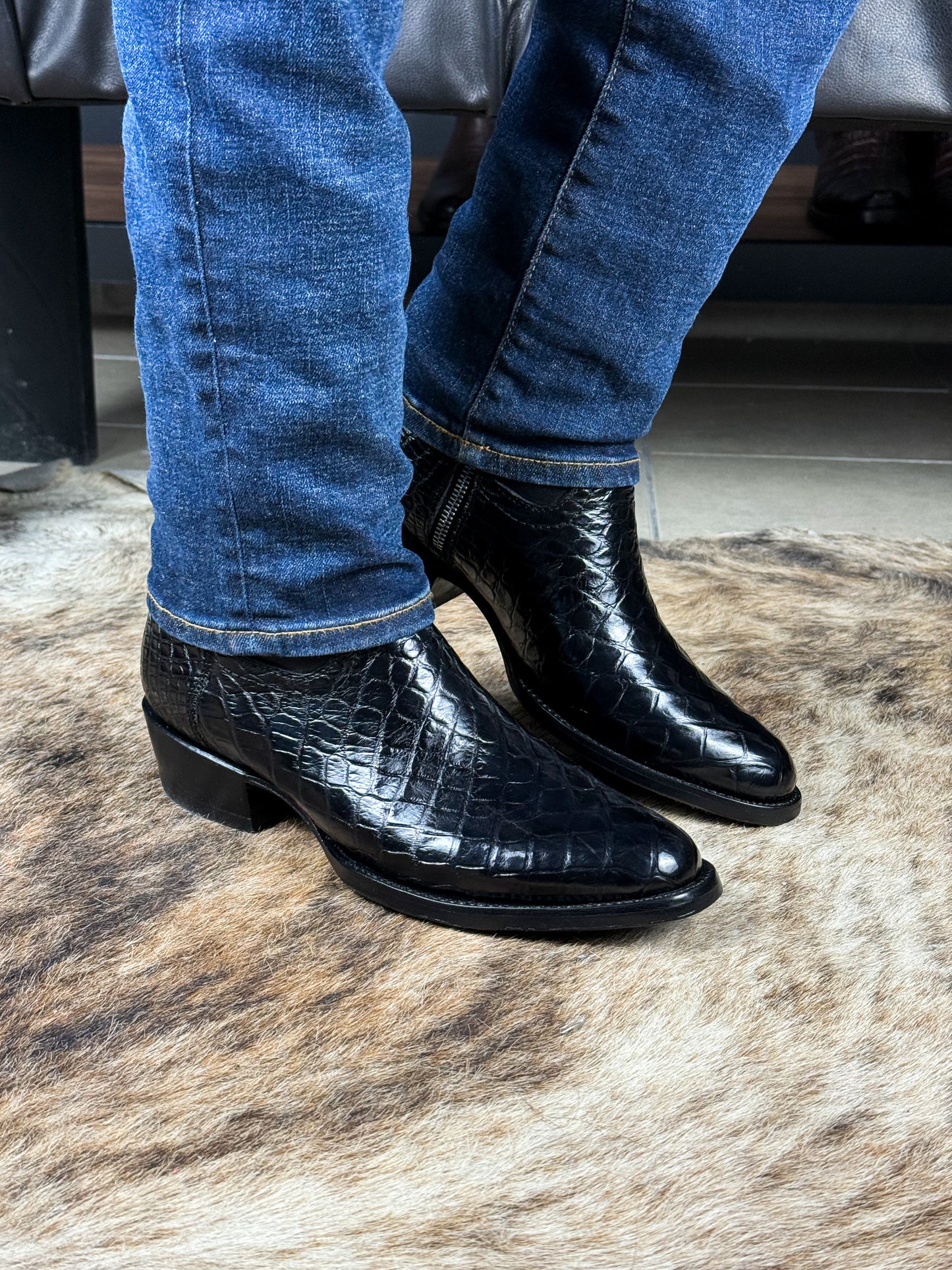 EMMA HIGH BLACK COCODRILO ALLIGATOR OVAL