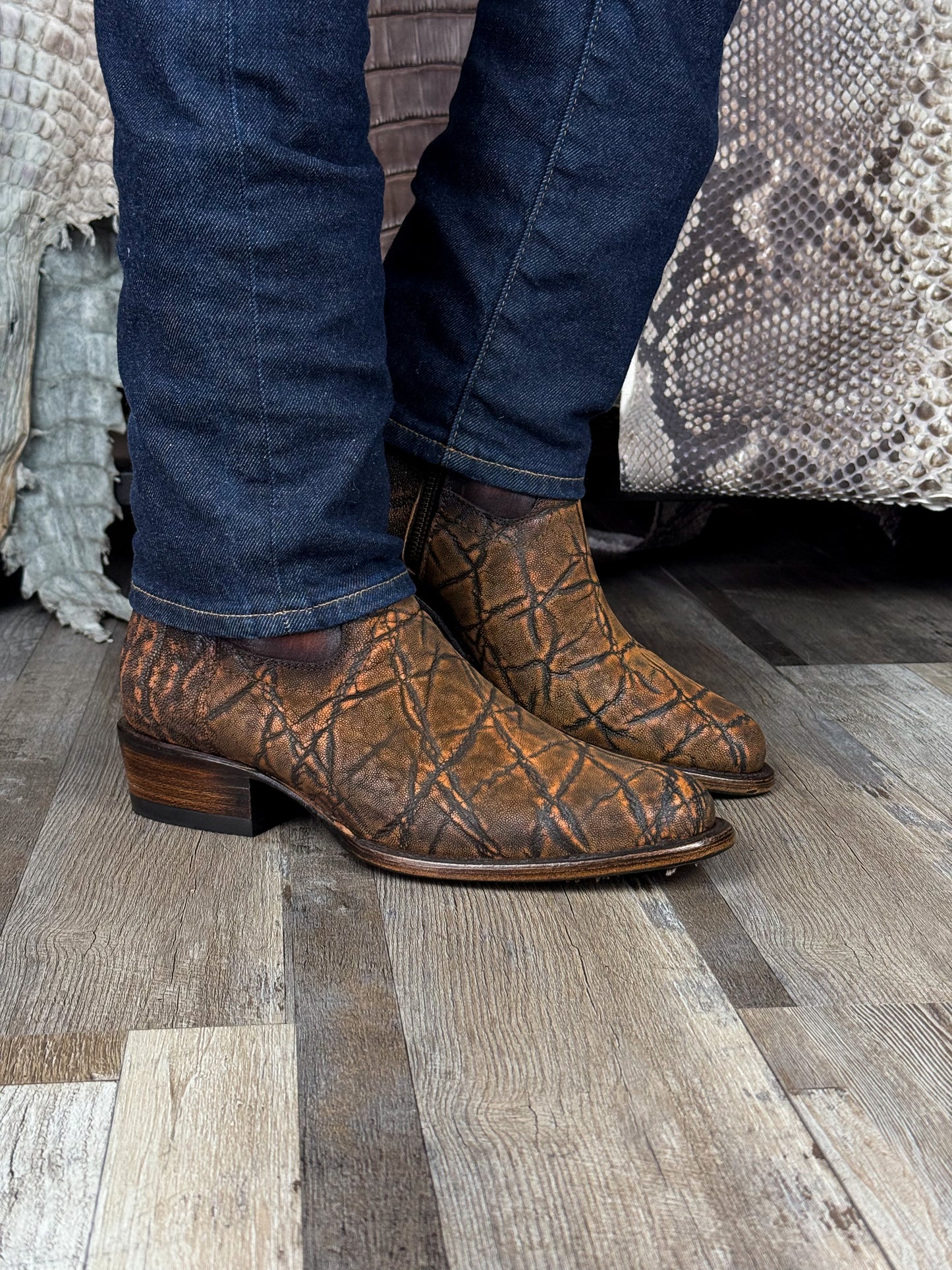 EMMA HIGH ELEFANTE BOOTS OVAL