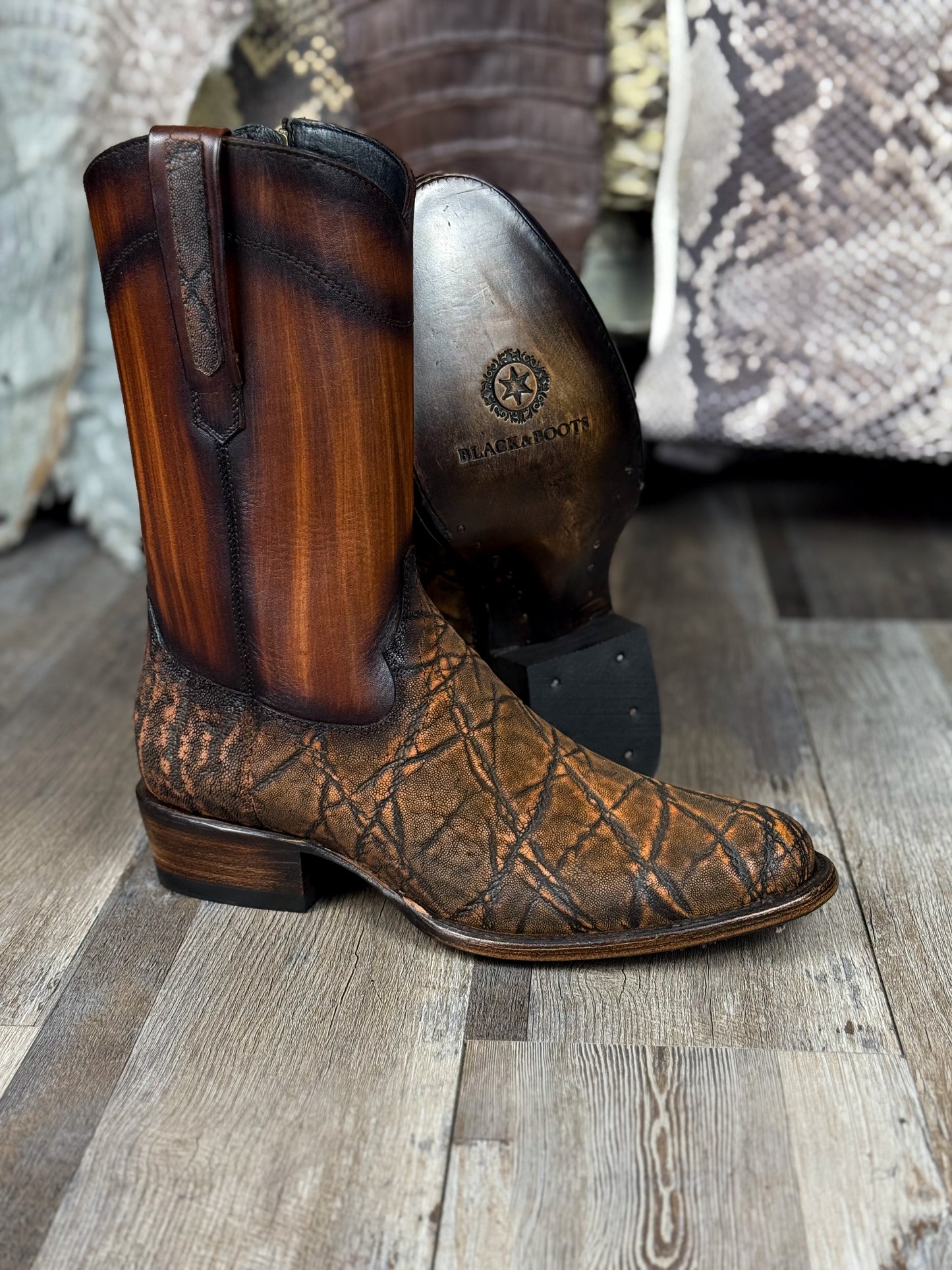 EMMA HIGH ELEFANTE BOOTS OVAL