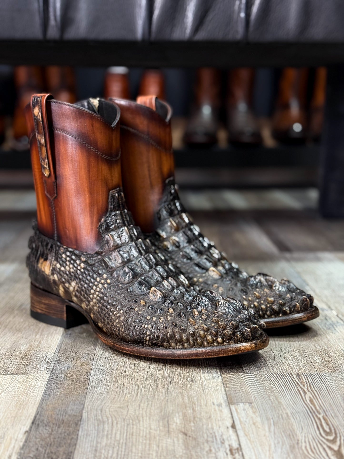 EMMA NATURAL NUCA DE COCODRILO BOOTS OVAL