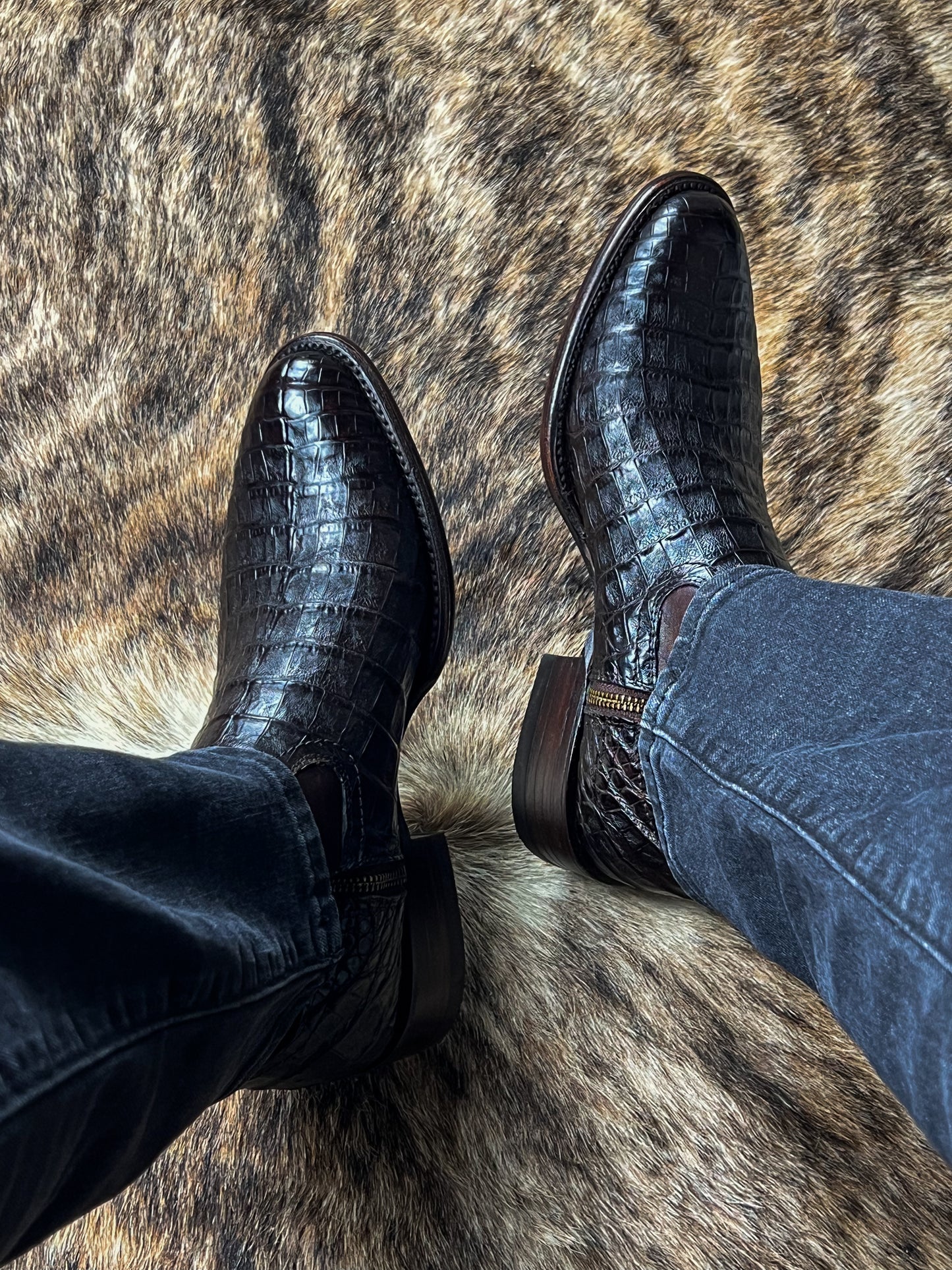 EMMA BROWN COCODRILO BOOTS OVAL