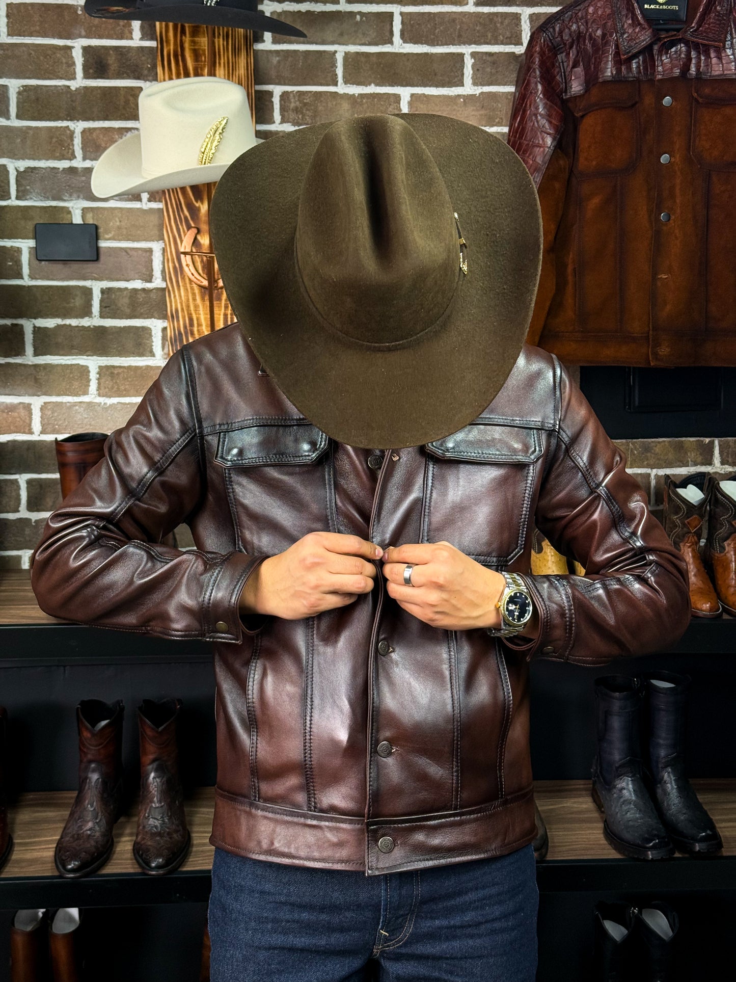 CHAMARRA VAQUERA DARK BROWN BORREGO