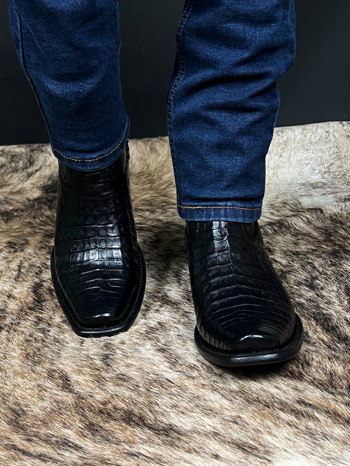 EMMA BLACK COCODRILO BOOTS DUBAI