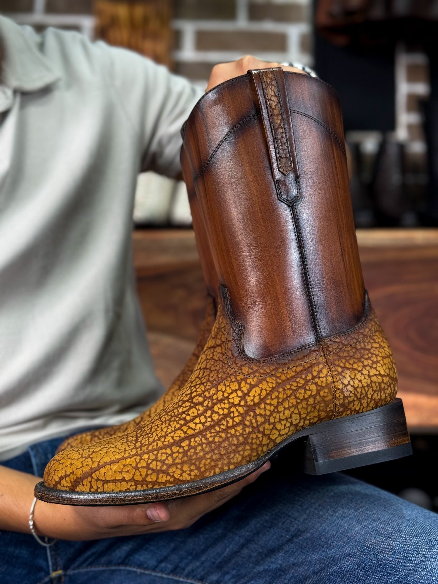 EMMA HIGH MIEL CUELLO DE TORO BOOTS OVAL