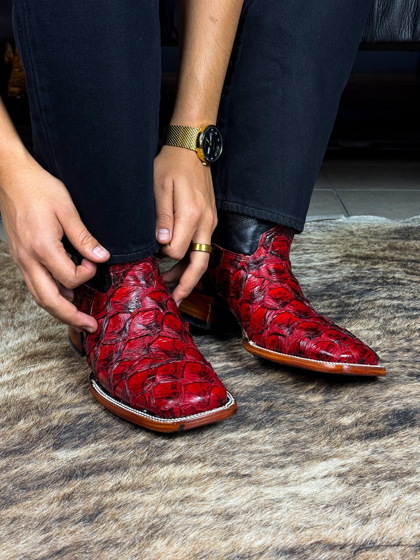 COWBOY RED PIRARUCU BULLDOG