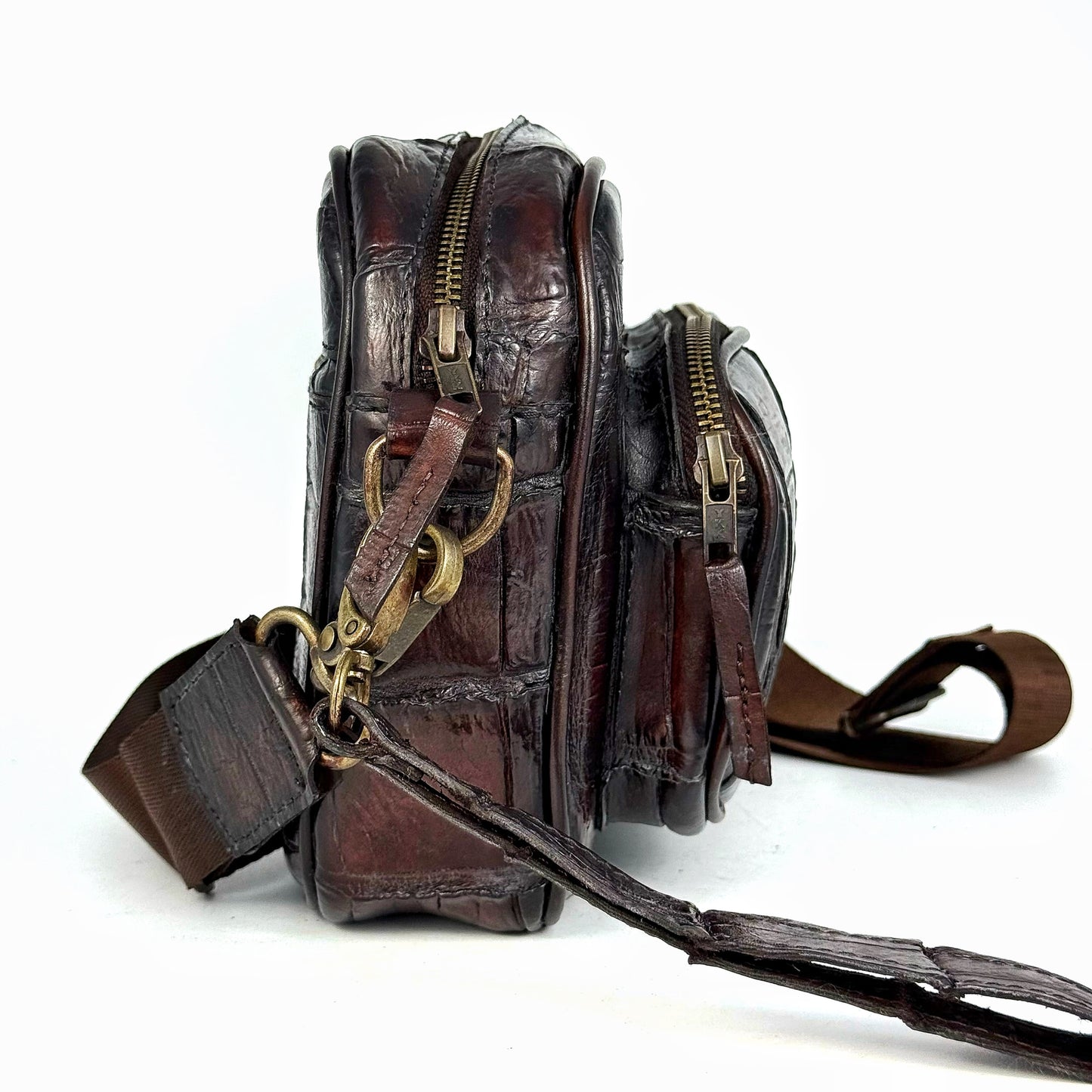 BANDOLERA VINO COCODRILO ALLIGATOR DOS BOLSAS
