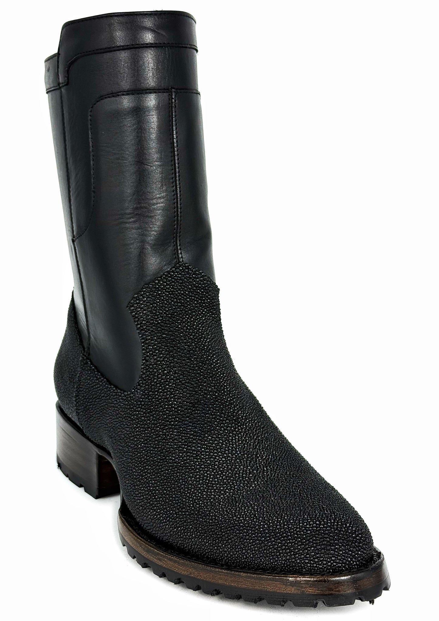 CHRISTIAN BLACK MANTARRAYA (TRACK) OVAL