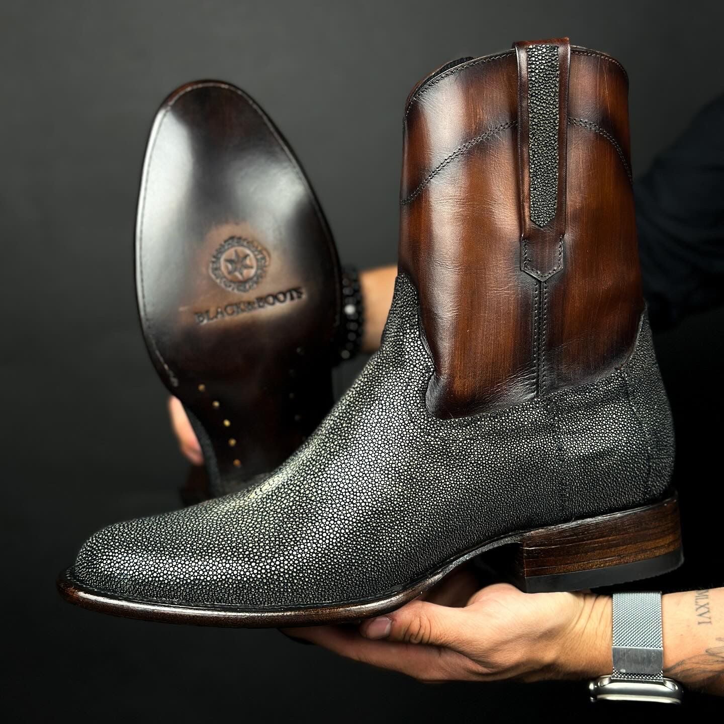 EMMA GREY MANTARRAYA PULIDA BOOTS OVAL