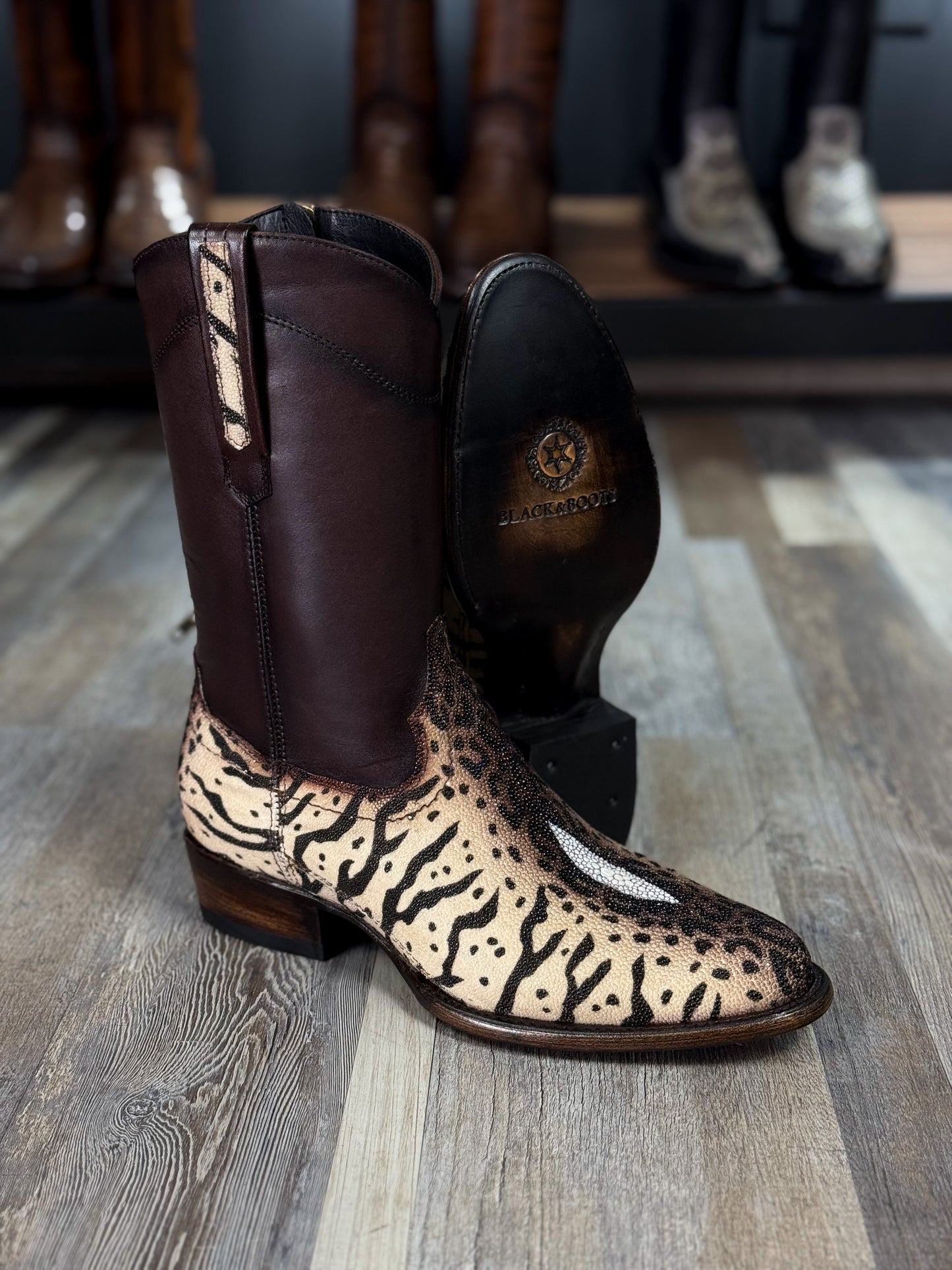 EMMA HIGH MANTARRAYA BOOTS OVAL