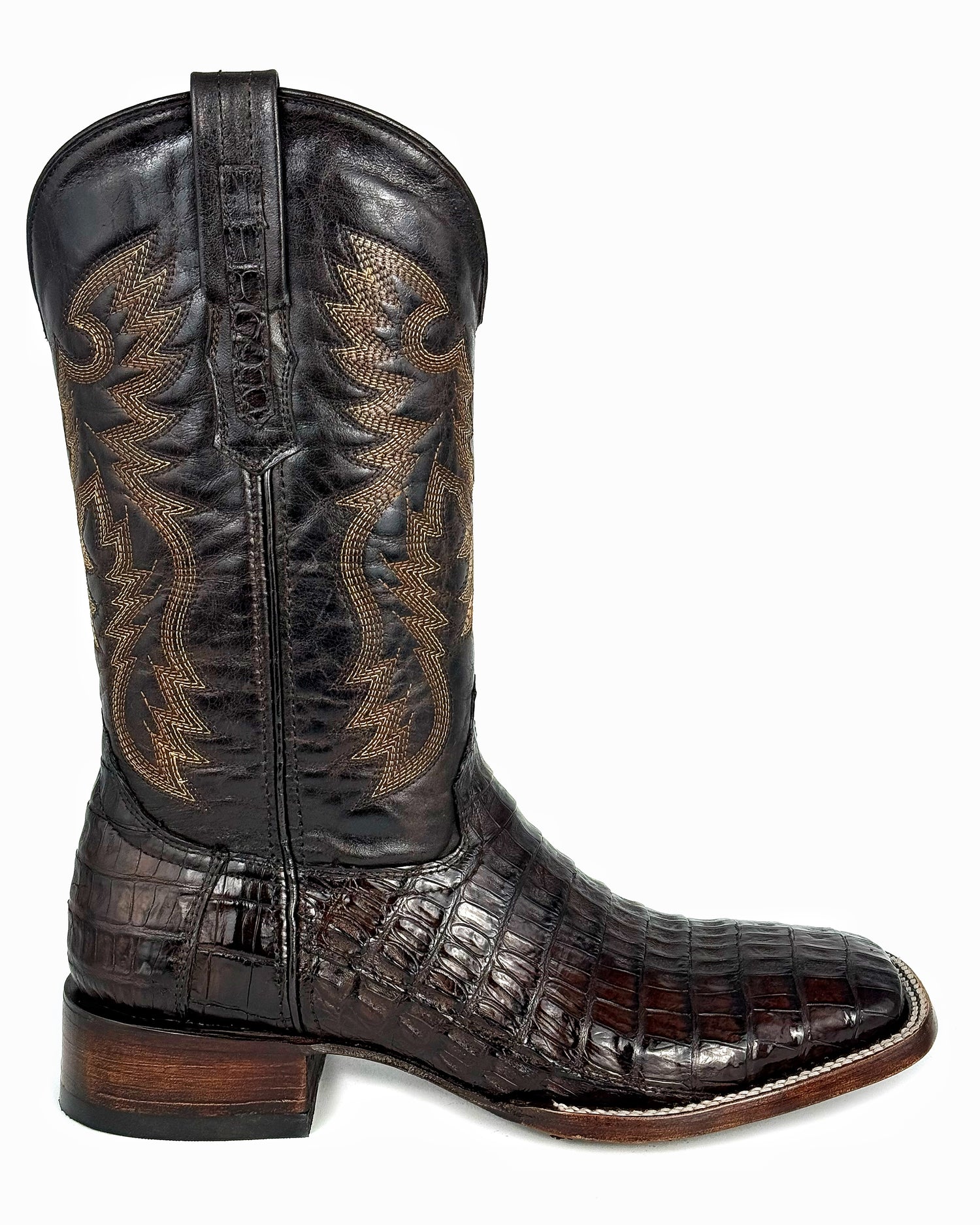 COWBOY BROWN COLA DE COCODRILO BULLDOG