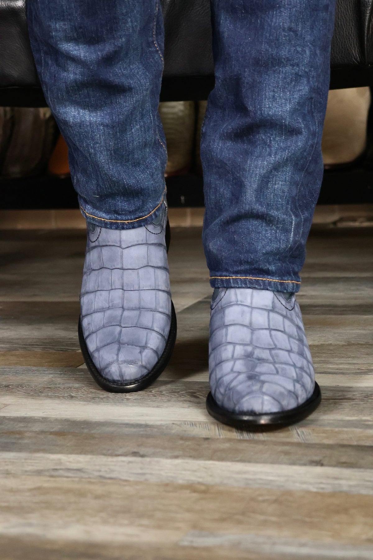 EMMA AZUL NOBUCK COCODRILO ALLIGATOR OVAL