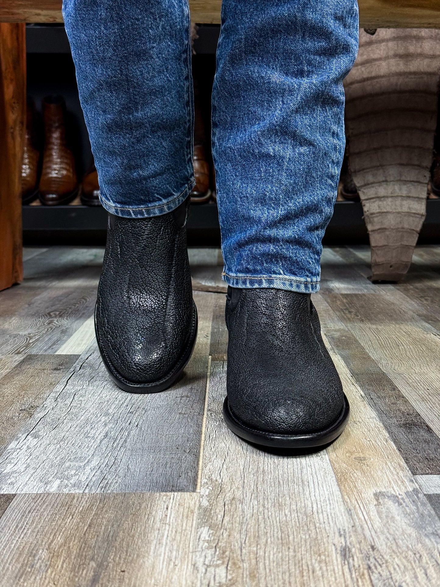 CHRISTIAN ELEFANTE BLACK BOOTS OVAL