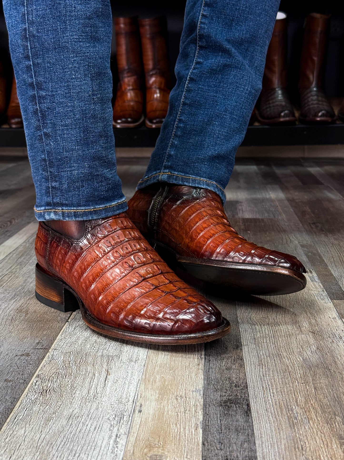 EMMA HIGH MIEL COLA DE COCODRILO BOOTS OVAL