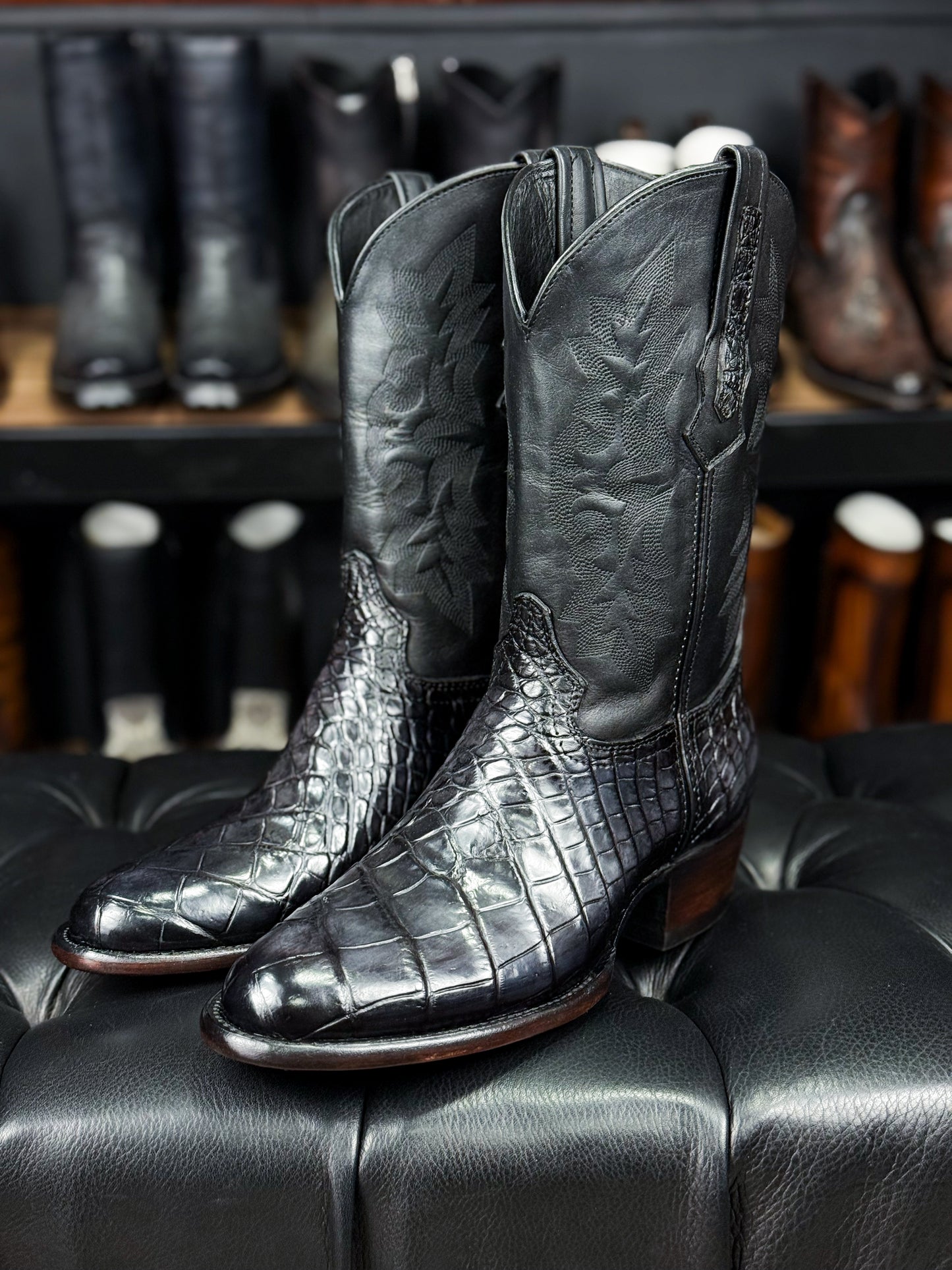 COWBOY GREY ALLIGATOR BOOTS OVAL