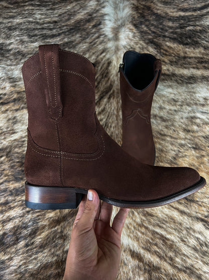 EMMA GAMUZA CHOCOLATE BOOTS