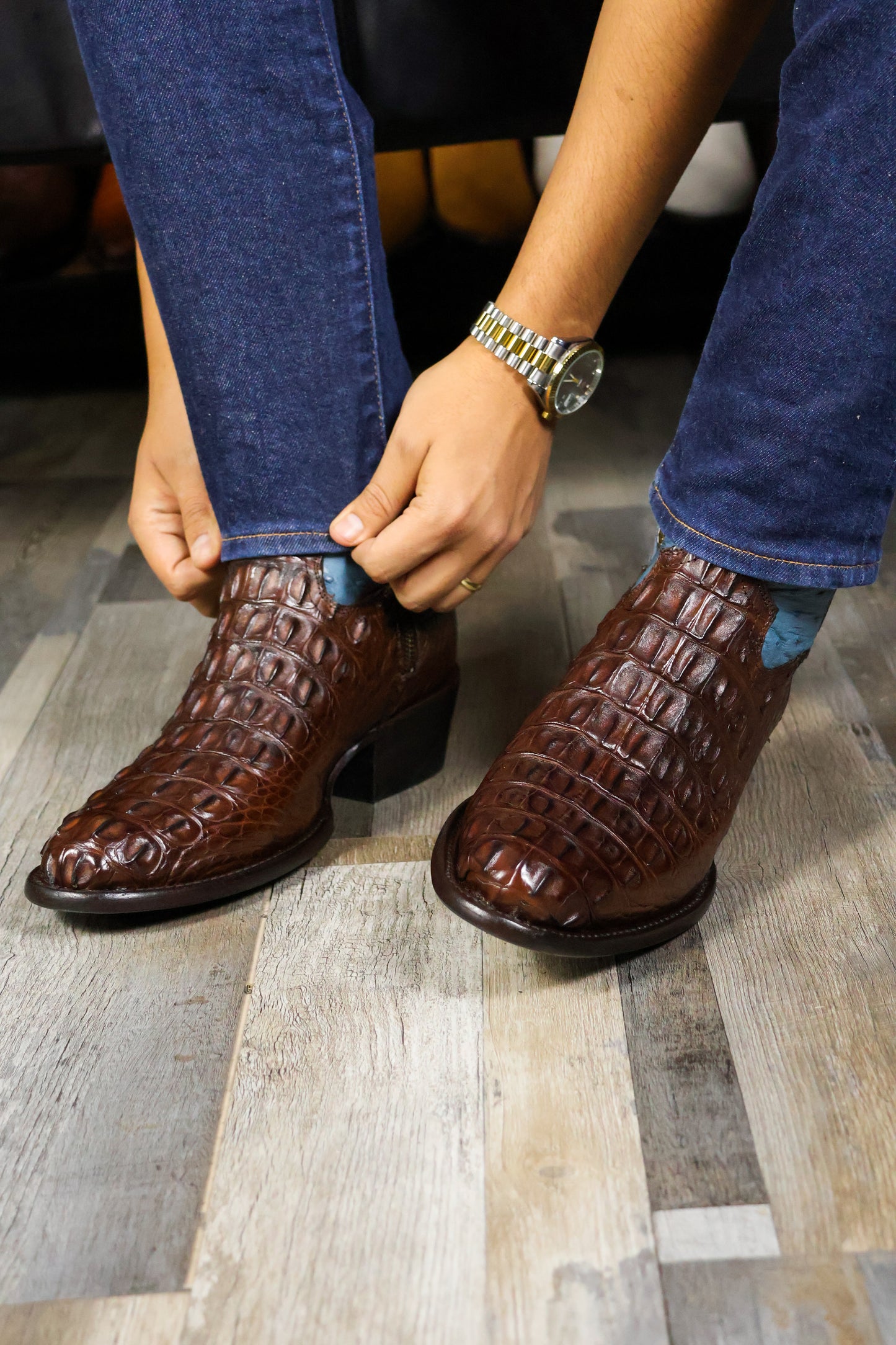 EMMA HIGH BLUE CROCODILE BACK ALLIGATOR AND OSTRICH OVAL