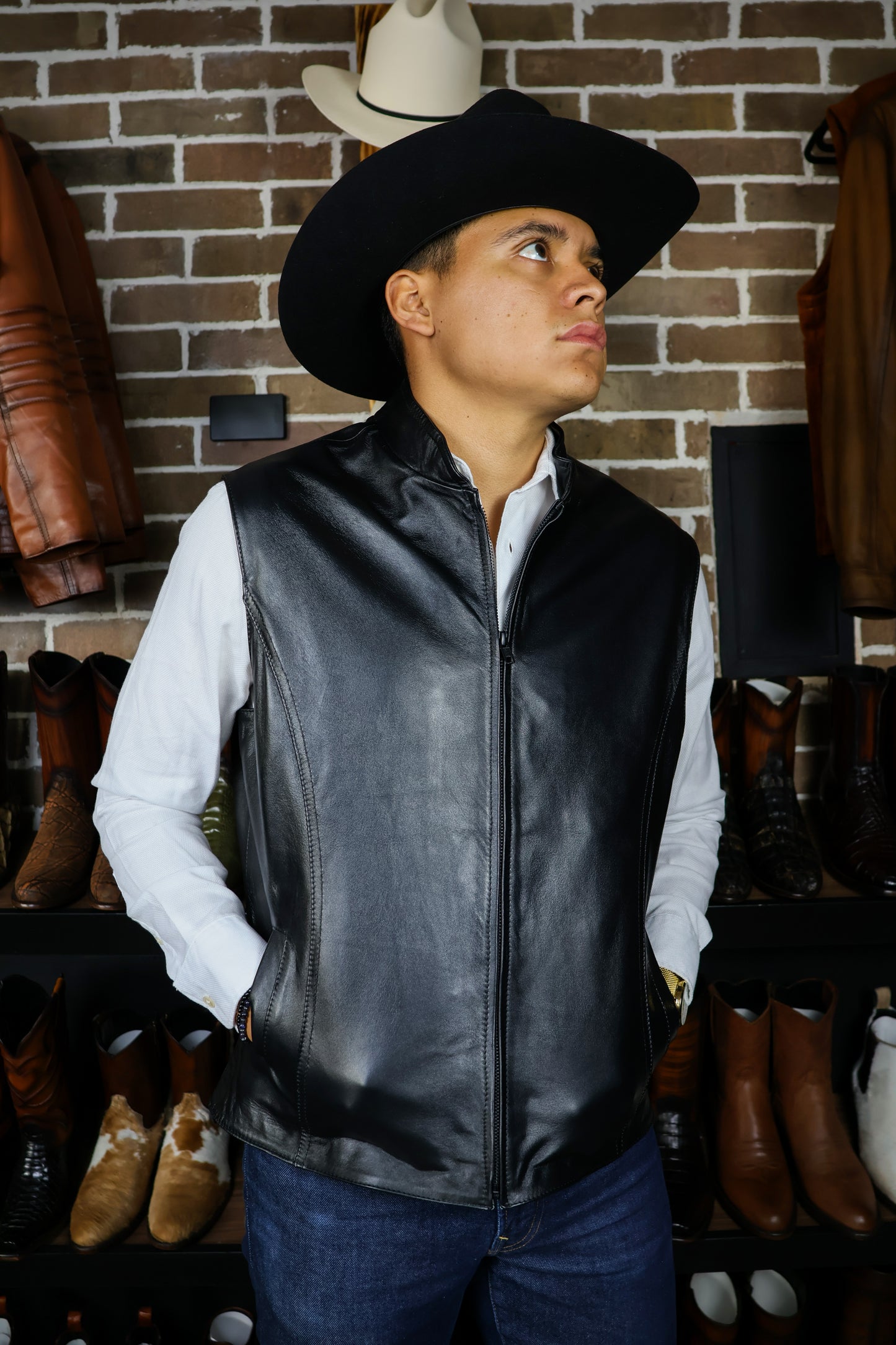 CHALECO BLACK BORREGO PELIBUEY