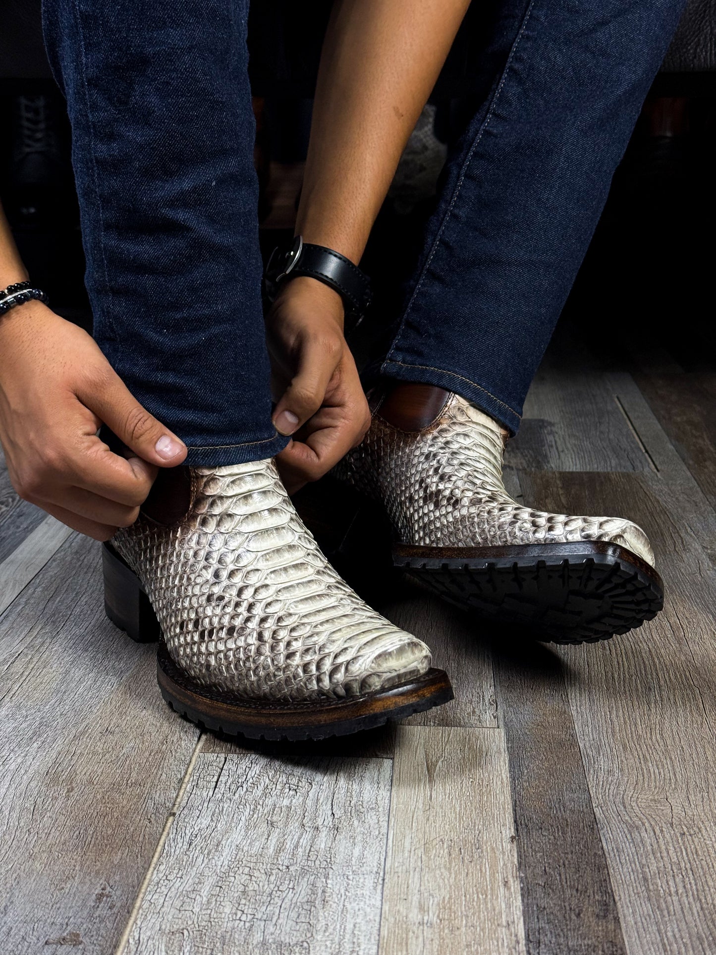 CHRISTIAN PITON NATURAL BOOTS (TRACK) DUBAI