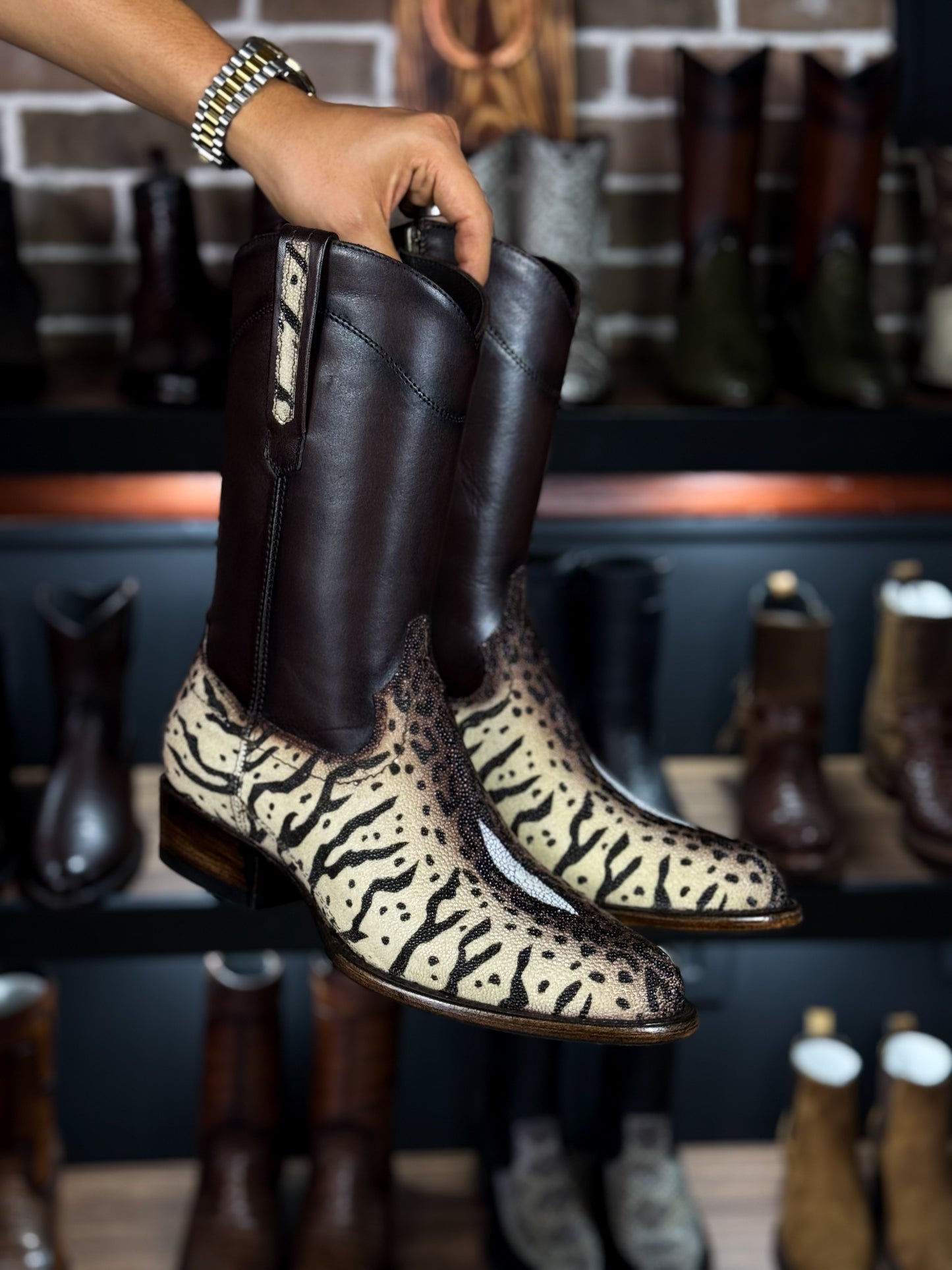 EMMA HIGH MANTARRAYA BOOTS OVAL