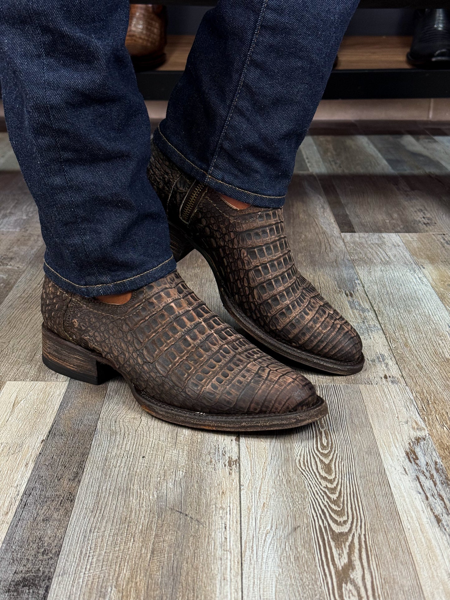 EMMA RUSTICO COCODRILO FUSCUS BOOTS OVAL