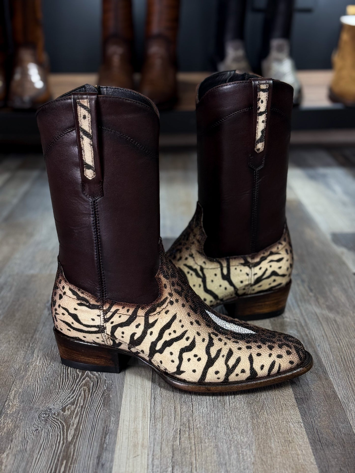 EMMA HIGH MANTARRAYA BOOTS OVAL