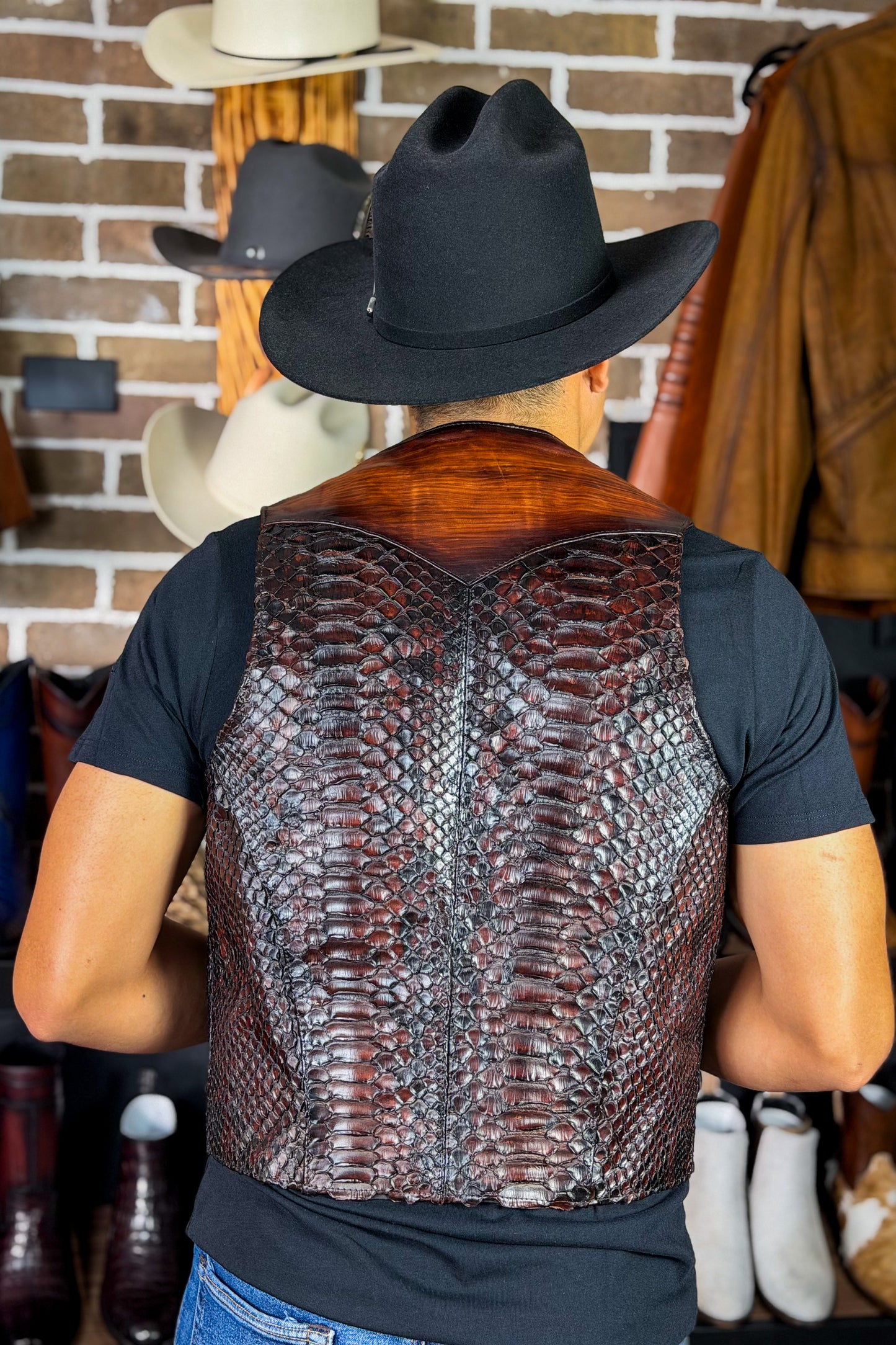 CHALECO BROWN COWBOY PITÓN