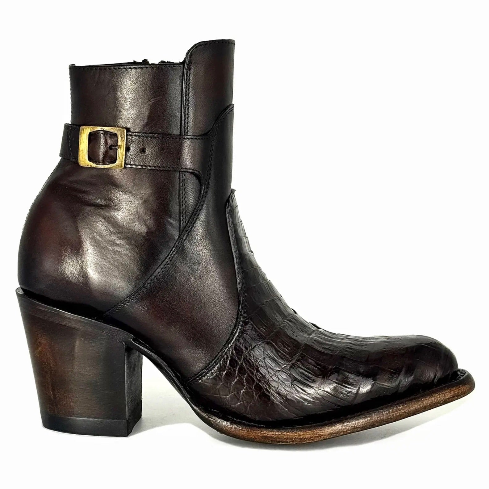 ITZEL BROWN COCODRILO DAMA