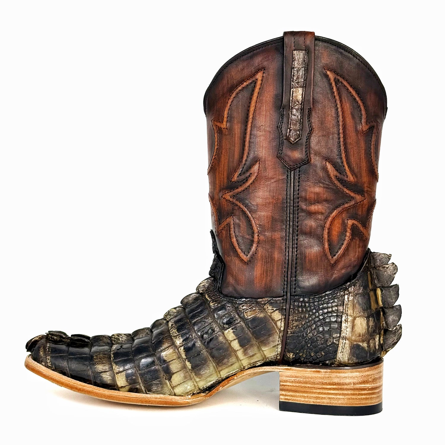COWBOY NATURAL COLA DE COCODRILO ALLIGATOR DUBAI